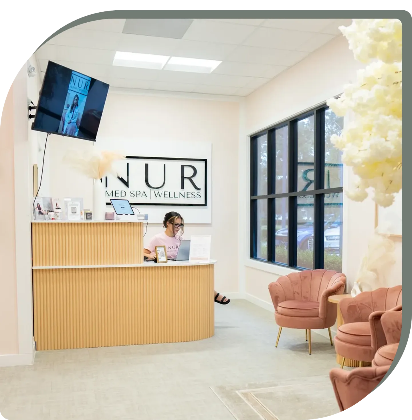 Aesthetician providing treatments at Nur Med Spa